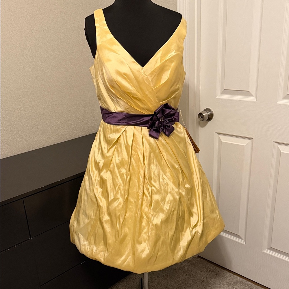 Chic Yellow Dress with Purple Accent